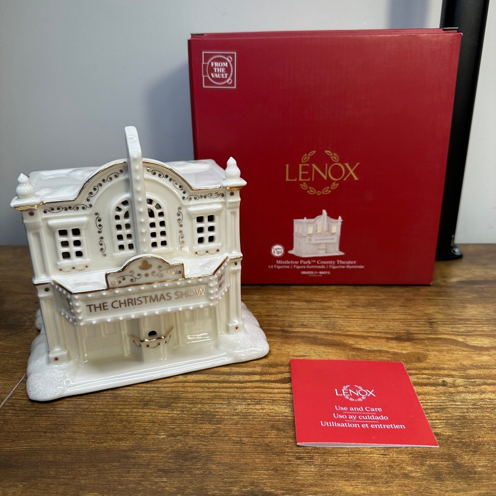 Lenox Mistletoe Park County Theater Lit Figurine 879280 Ivory Gold Christmas